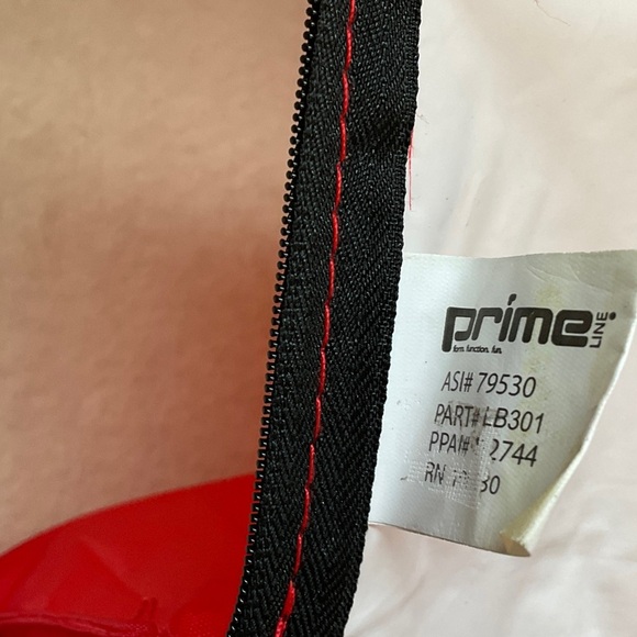 Bacardi Red Insulated Cooler Bag - Picture 7 of 8